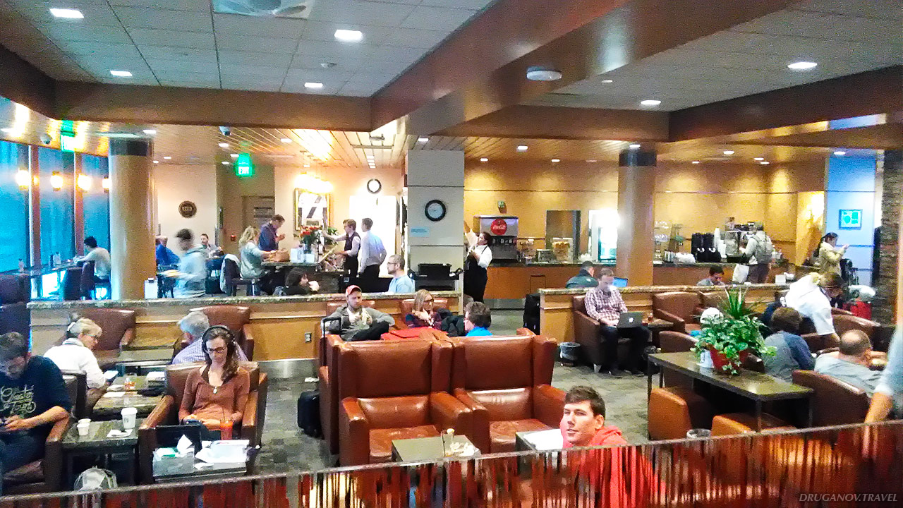Бизнес-зал Alaska Lounge в аэропорту Los-Angeles