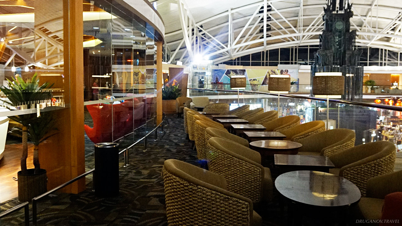 Обзор бизнес-зала Premier Lounge на  Бали