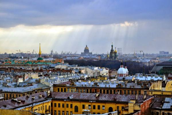 второй город на величине населения Санкт-Петербург