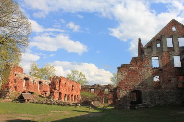 древний замок Инстербург в Калининградской области