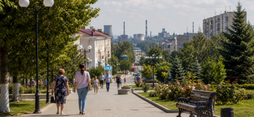 Городская улица Невинномысска и южная городская среда